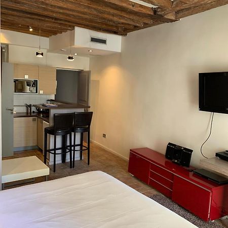 Apartmán Habitat Parisien - Marais Sicile Exteriér fotografie